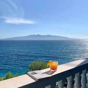 https://kalemis-beach-and-hotel.albaniahotels.org